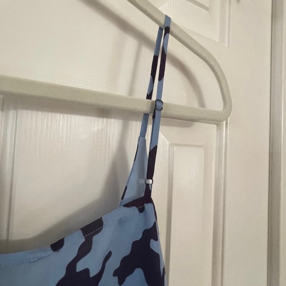 New L'Agence Blue V Neck Tank Dark Aster Size XS Extra Small - Picture 6 of 6